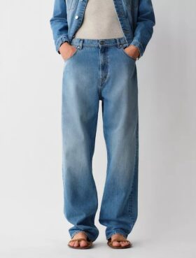 05 Jeans de cintura baixa e perna larga
