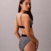 Bikini de cintura alta elástico em Microfiber com Monogram gráfico Bikini de cintura alta elástico em Microfiber com Monogram gráfico