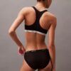 Bikini de fio dental com renda moderna Bikini de fio dental com renda moderna