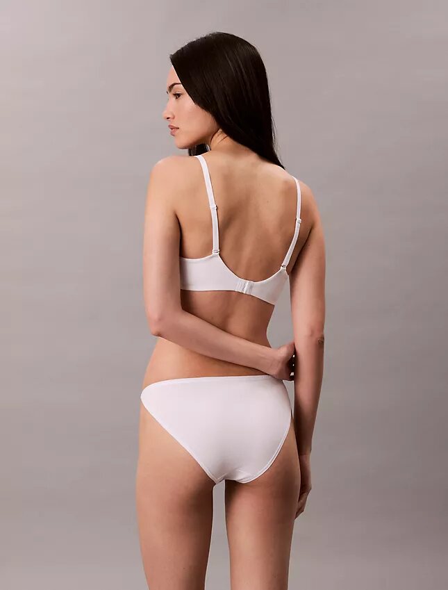 Bikini de fio dental de algodão ideal Bikini de fio dental de algodão ideal
