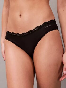 Bikini em microfibra elástica com renda