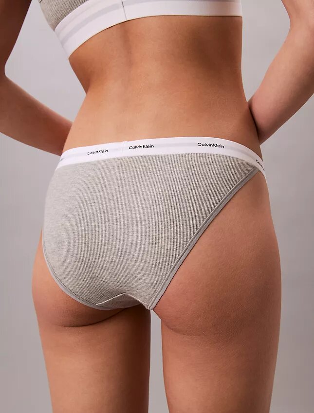 Bikini fio dental em malha elástica de algodão Bikini fio dental em malha elástica de algodão