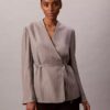 Blazer cruzado em jacquard de viscose