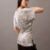 Blusa de cetim estampado