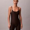 Body minimalista em malha até à coxa Body minimalista em malha até à coxa
