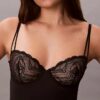 Body sensual em renda elástica Body sensual em renda elástica