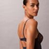 Body sensual em renda elástica