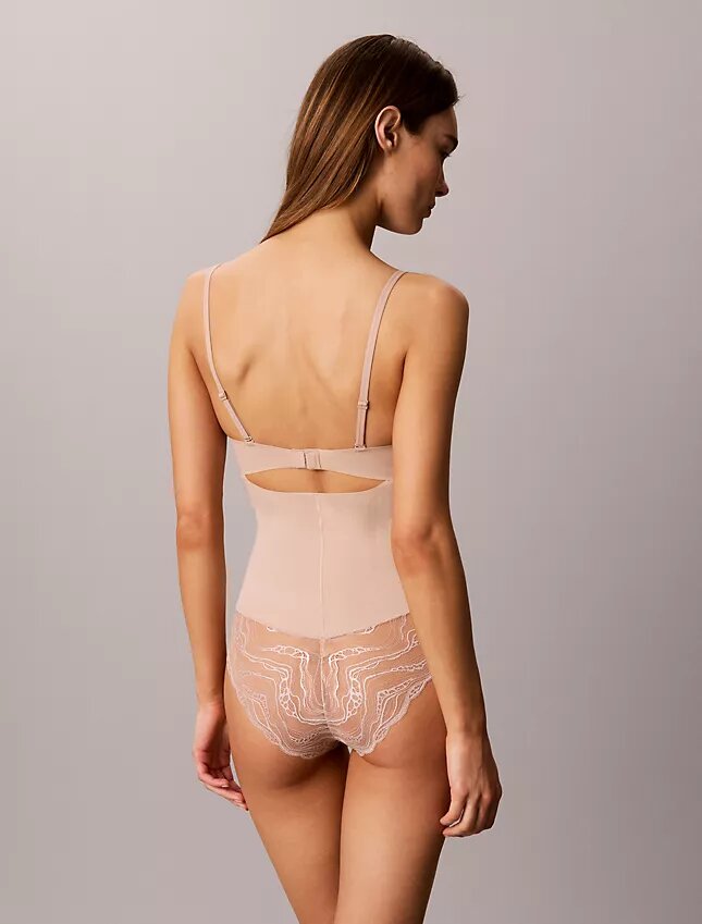 Body sensual em renda elástica Body sensual em renda elástica