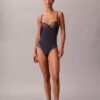 Body sensual em renda elástica