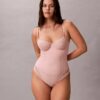 Body sensual em renda elástica Body sensual em renda elástica