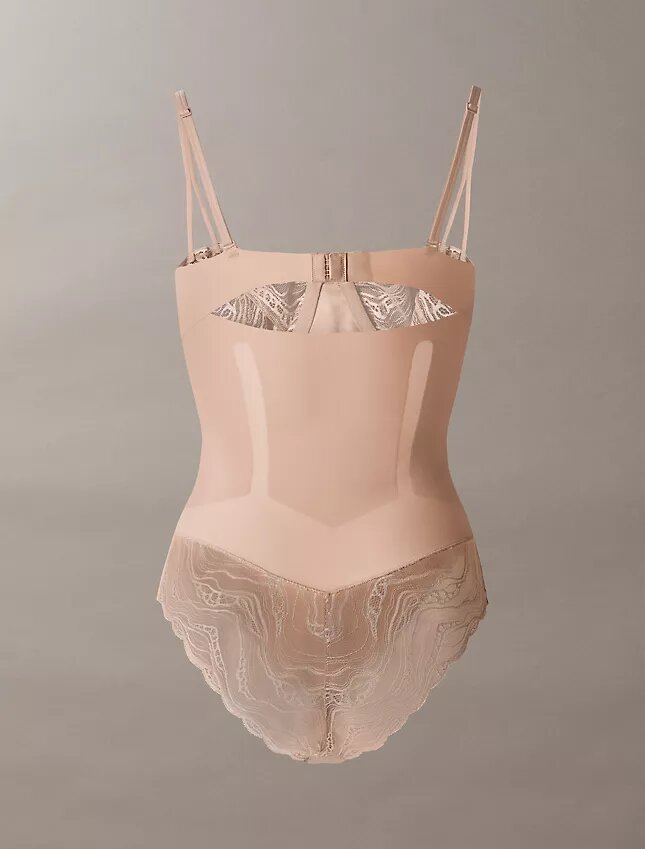 Body sensual em renda elástica Body sensual em renda elástica