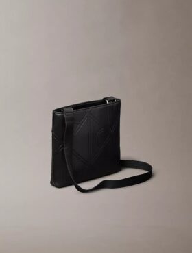 Bolsa a tiracolo com logótipo em relevo
