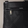 Bolsa a tiracolo com logótipo em relevo Bolsa a tiracolo com logótipo em relevo