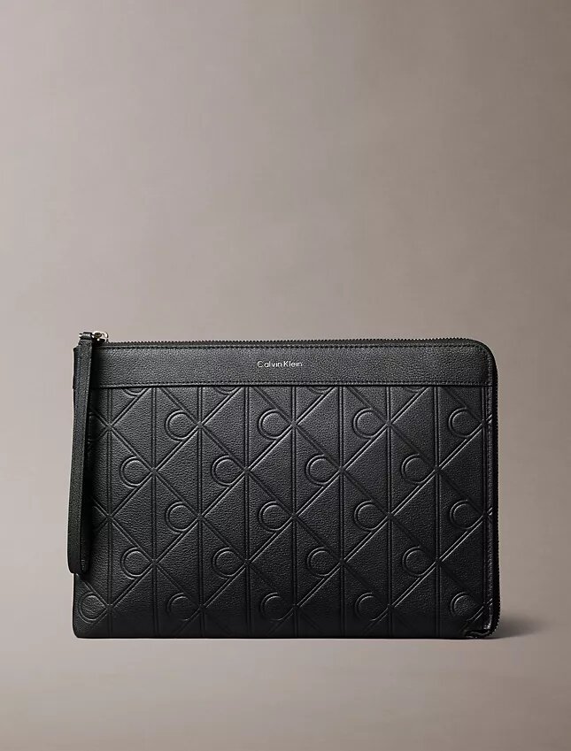 Bolsa com logótipo em relevo Bolsa com logótipo em relevo