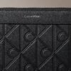 Bolsa com logótipo em relevo Bolsa com logótipo em relevo