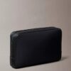 Bolsa com monograma em relevo Bolsa com monograma em relevo