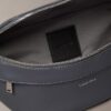 Bolsa de cintura com logótipo em relevo Bolsa de cintura com logótipo em relevo