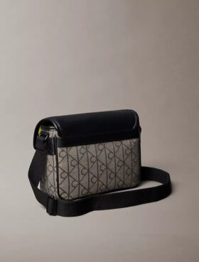 Bolsa mensageiro pequena com emblema em jacquard