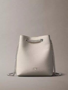 Bolsa tipo balde com Monogram minimalista