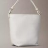 Bolsa tipo balde pequena com logótipo em todo o tecido e bolsa interior