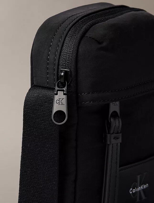 Bolsa tipo repórter em nylon Bolsa tipo repórter em nylon