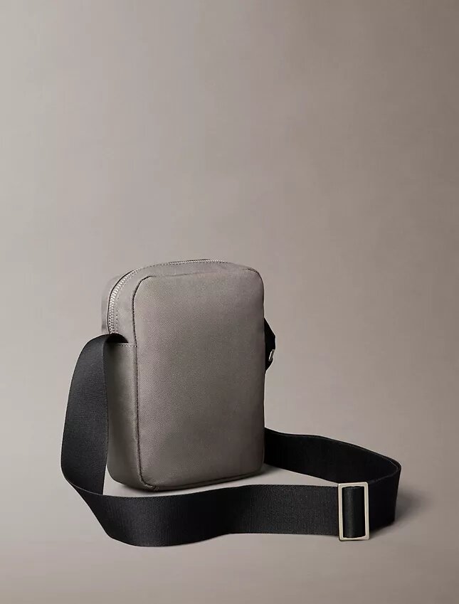 Bolsa tipo repórter estruturada Bolsa tipo repórter estruturada
