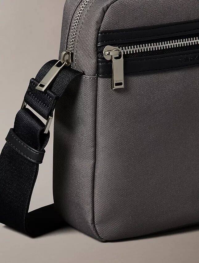 Bolsa tipo repórter estruturada Bolsa tipo repórter estruturada