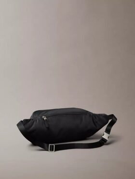 Bolsa tipo sling em nylon