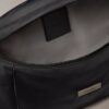 Bolsa tipo sling em nylon Bolsa tipo sling em nylon