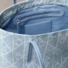 Bolsa Tote Pequena em Denim com Logótipo Emblemático em Toda a Superfície Bolsa Tote Pequena em Denim com Logótipo Emblemático em Toda a Superfície