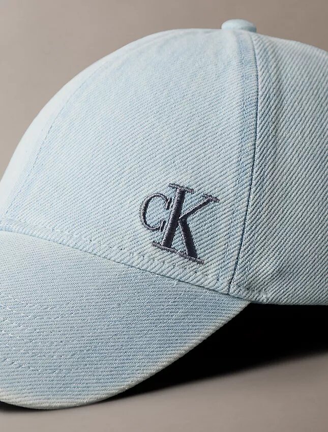 Boné de basebol em Denim desbotado com logótipo bordado Boné de basebol em Denim desbotado com logótipo bordado