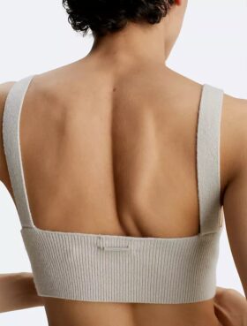 Bralette em mistura de lã canelada