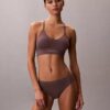 Bralette sem costuras em Microfiber com canelado e forro leve Bralette sem costuras em Microfiber com canelado e forro leve