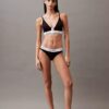 Bralette triangular com fecho frontal, ligeiramente forrada, em algodão e Modal