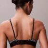 Bralette triangular com forro leve, em microfibra elástica com Monogram gráfico Bralette triangular com forro leve, em microfibra elástica com Monogram gráfico
