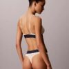 Bralette triangular com forro leve, em microfibra elástica com Monogram gráfico Bralette triangular com forro leve, em microfibra elástica com Monogram gráfico