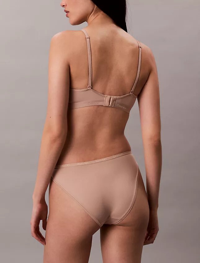 Bralette triangular com forro leve Form to Body Bralette triangular com forro leve Form to Body