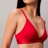 Bralette triangular com forro leve para o Ano Novo Lunar Bralette triangular com forro leve para o Ano Novo Lunar