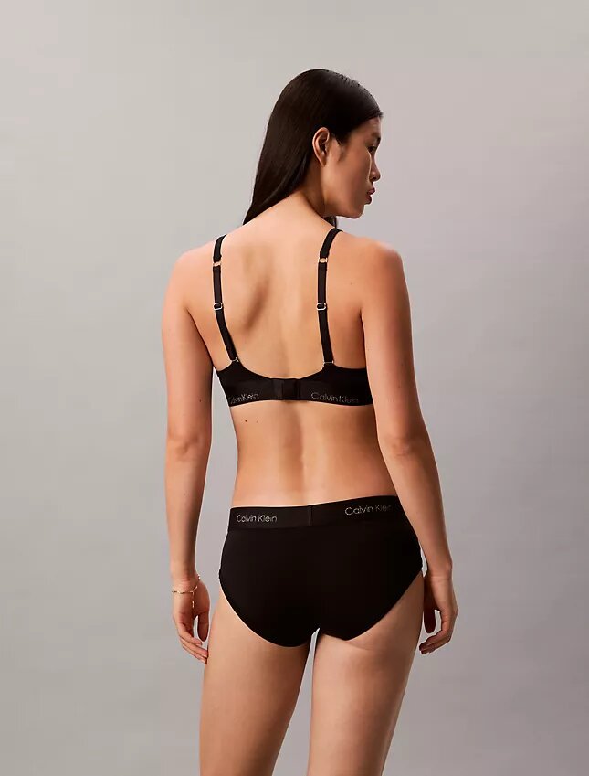 Bralette triangular com forro leve para o Ano Novo Lunar Bralette triangular com forro leve para o Ano Novo Lunar