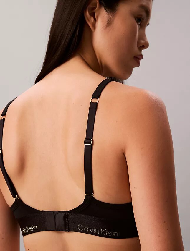 Bralette triangular com forro leve para o Ano Novo Lunar Bralette triangular com forro leve para o Ano Novo Lunar