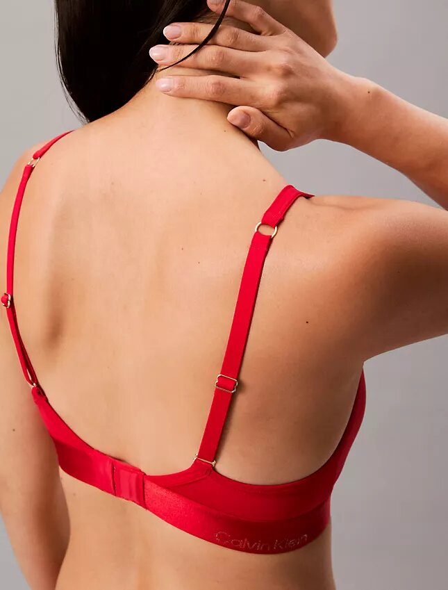 Bralette triangular com forro leve para o Ano Novo Lunar Bralette triangular com forro leve para o Ano Novo Lunar