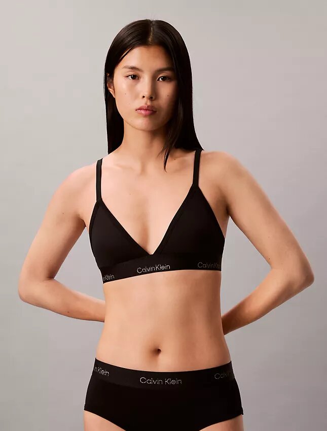 Bralette triangular com forro leve para o Ano Novo Lunar Bralette triangular com forro leve para o Ano Novo Lunar