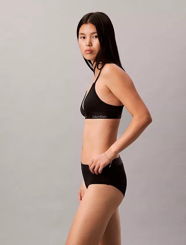 Bralette triangular com forro leve para o Ano Novo Lunar Bralette triangular com forro leve para o Ano Novo Lunar