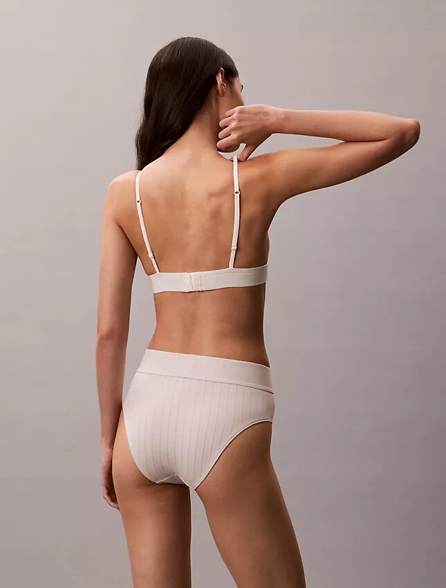 Bralette triangular Heritage Classic em Cotton Stretch com forro leve Bralette triangular Heritage Classic em Cotton Stretch com forro leve