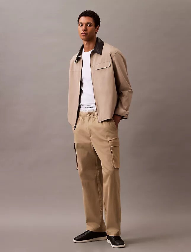 Calças cargo de corte reto em algodão Cotton Stretch Calças cargo de corte reto em algodão Cotton Stretch