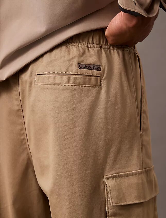 Calças cargo de corte reto em algodão Cotton Stretch Calças cargo de corte reto em algodão Cotton Stretch