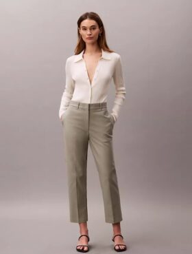 Calças chino de corte reto em algodão Cotton Stretch