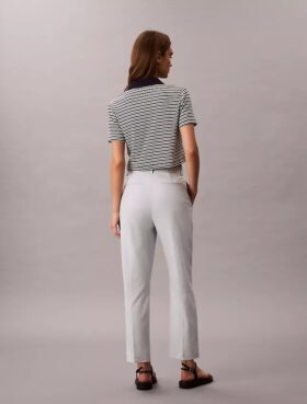 Calças chino de corte reto em algodão Cotton Stretch