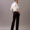 Calças chino de corte reto em algodão Cotton Stretch Calças chino de corte reto em algodão Cotton Stretch