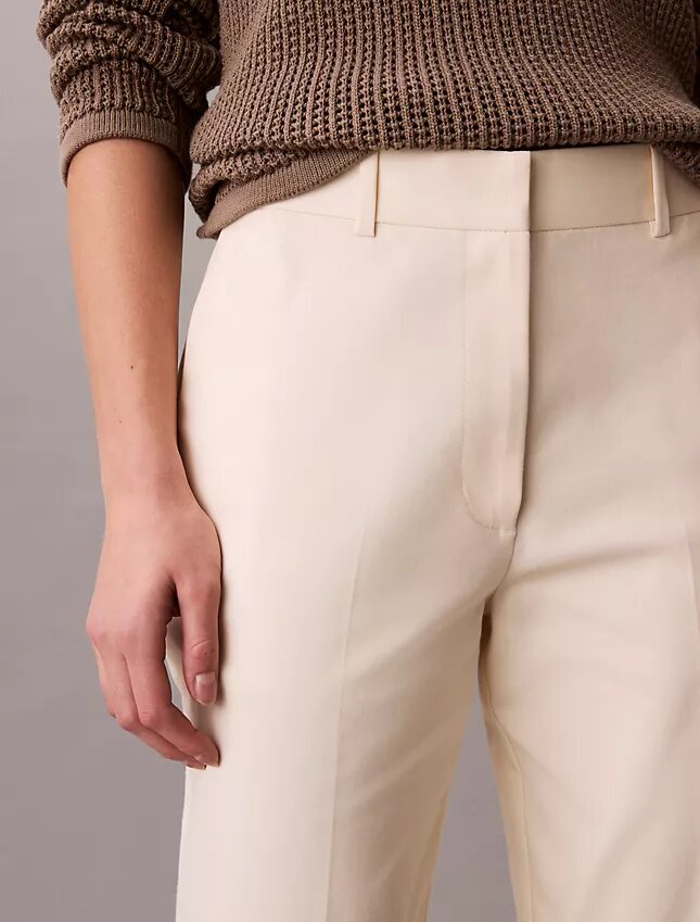 Calças chino de corte reto em algodão Cotton Stretch Calças chino de corte reto em algodão Cotton Stretch